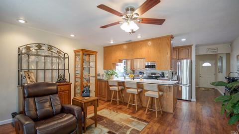 278 Edwin Dr, Vacaville, CA 95687 photo 5