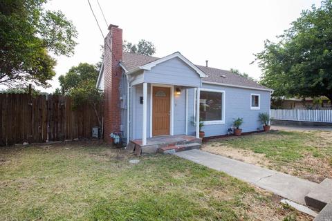 815 S Dora St, Ukiah, CA 95482 photo 2