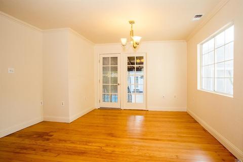 815 S Dora St, Ukiah, CA 95482 photo 8