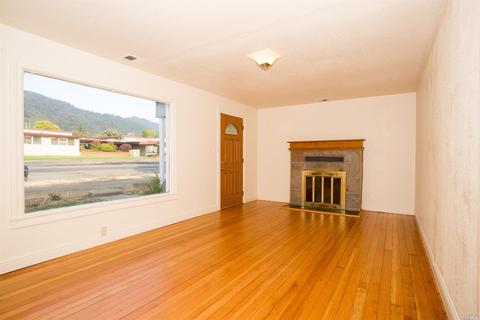 815 S Dora St, Ukiah, CA 95482 photo 5