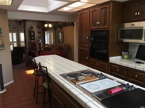 246 Skibbereen Ln, Vallejo, CA 94590 photo 6