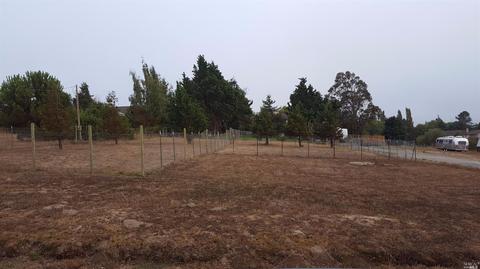 17 Everett Rd, Petaluma, CA 94952 photo 3