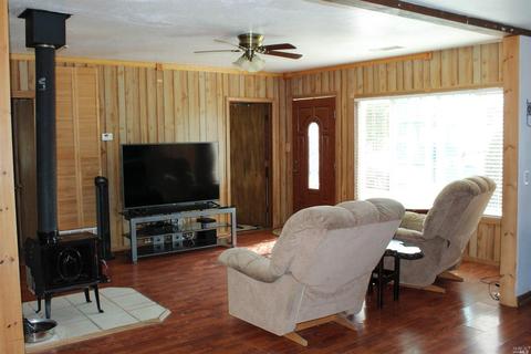 451 S Adams St, Dixon, CA 95620 photo 2