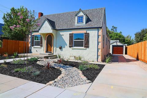 320 W C St, Dixon, CA 95620 photo 3
