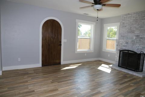 320 W C St, Dixon, CA 95620 photo 11