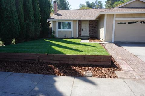 743 Sequoia Dr, Fairfield, CA 94533 photo 2