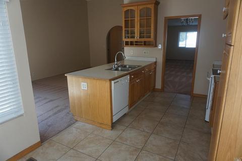 743 Sequoia Dr, Fairfield, CA 94533 photo 9