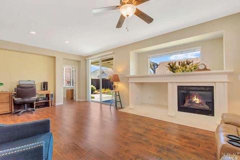 3067 Red Maple Ct, Vacaville, CA 95687 photo 5