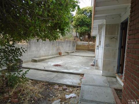 407 Alhambra Ave, Vallejo, CA 94591 photo 5