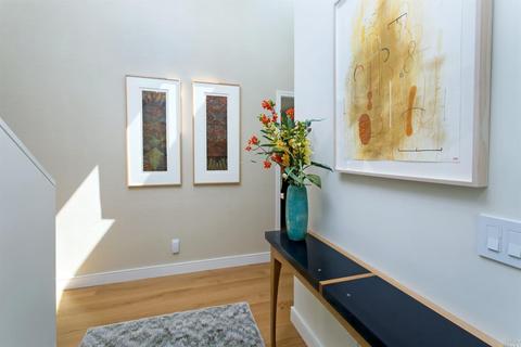 22 Laurel Dr, Corte Madera, CA 94925 photo 2