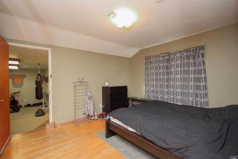 2755 Webb St, Vallejo, CA 94591 photo 22