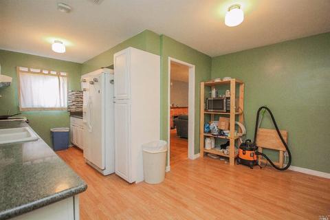 2755 Webb St, Vallejo, CA 94591 photo 10