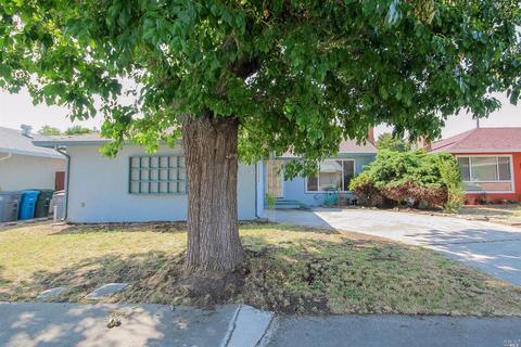 2755 Webb St, Vallejo, CA 94591 photo 2
