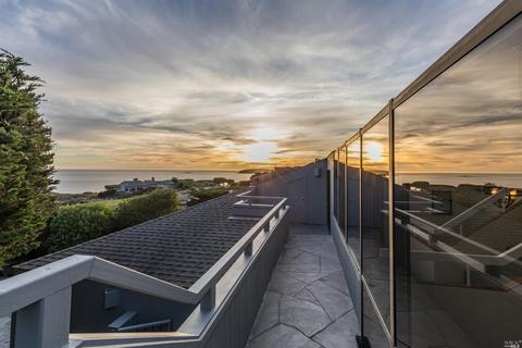 21206 Heron Dr, Bodega Bay, CA 94923 photo 1