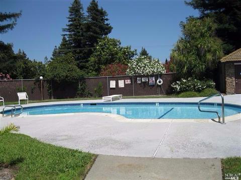 731 Marsh Dr, Napa, CA 94558 photo 3