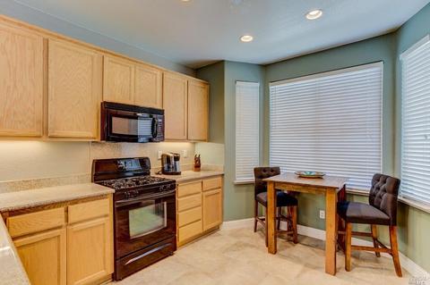 845 Walden Ct, Fairfield, CA 94533 photo 8