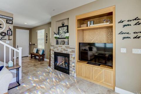 845 Walden Ct, Fairfield, CA 94533 photo 4