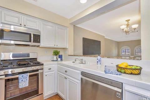 290 E St, Benicia, CA 94510 photo 6