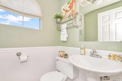 290 E St, Benicia, CA 94510 photo 22