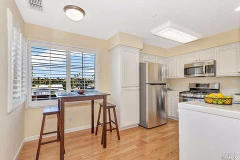 290 E St, Benicia, CA 94510 photo 9