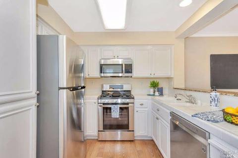 290 E St, Benicia, CA 94510 photo 7