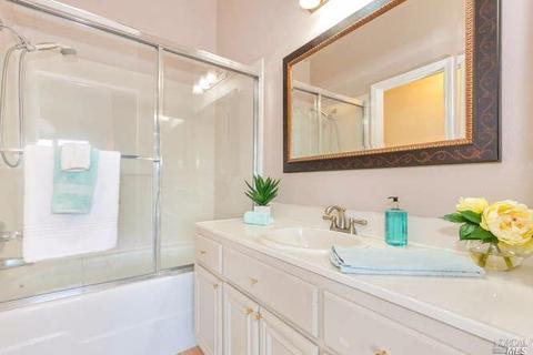 290 E St, Benicia, CA 94510 photo 18