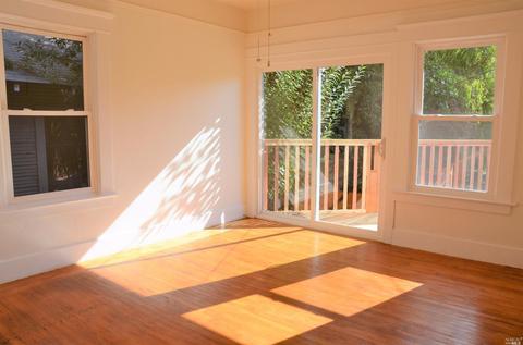 812 Alameda St, Vallejo, CA 94590 photo 3