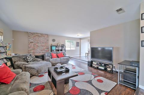 232 Parkview Ter, Vallejo, CA 94589 photo 4