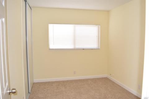 2125 Falcon Dr, Fairfield, CA 94533 photo 24