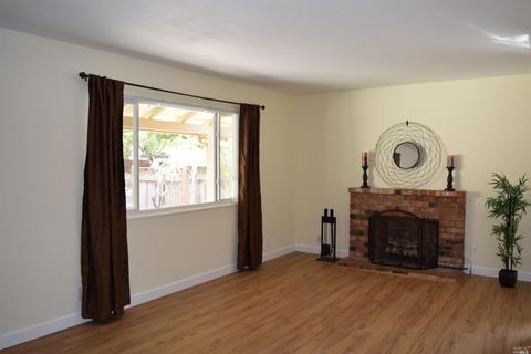 2125 Falcon Dr, Fairfield, CA 94533 photo 7