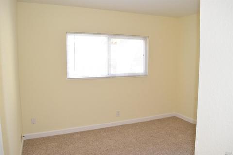 2125 Falcon Dr, Fairfield, CA 94533 photo 23