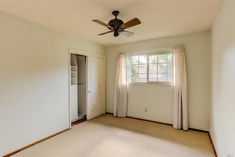 1216 Donner Pass Rd, Vallejo, CA 94589 photo 8