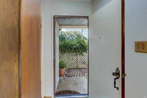 1216 Donner Pass Rd, Vallejo, CA 94589 photo 6