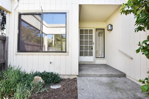 596 Carnation Ct, Sonoma, CA 95476 photo 2