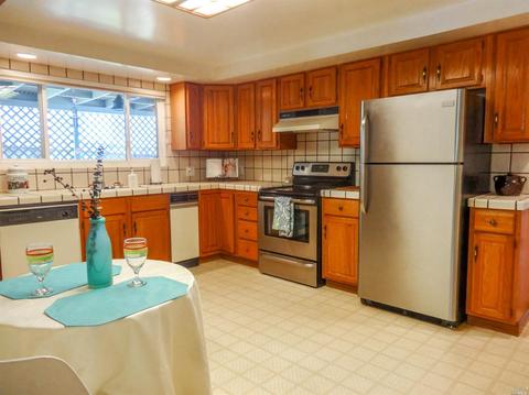 620 E L St, Benicia, CA 94510 photo 6