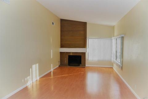 180 Valley Oak Ln, Vallejo, CA 94591 photo 7