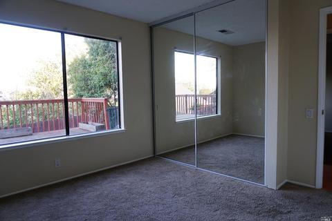 180 Valley Oak Ln, Vallejo, CA 94591 photo 10