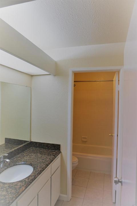 180 Valley Oak Ln, Vallejo, CA 94591 photo 11
