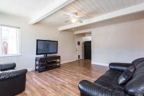 1573 Magazine St, Vallejo, CA 94591 photo 8