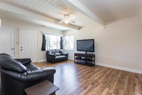 1573 Magazine St, Vallejo, CA 94591 photo 7