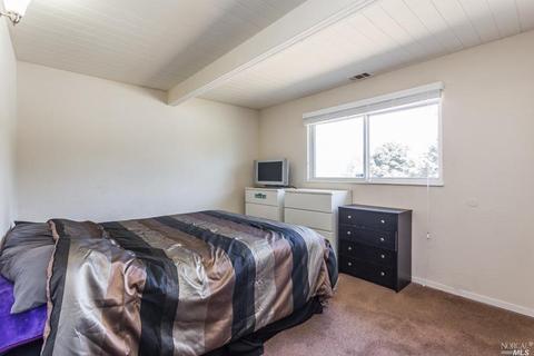 1573 Magazine St, Vallejo, CA 94591 photo 17