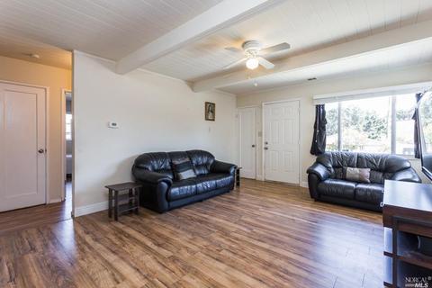 1573 Magazine St, Vallejo, CA 94591 photo 6