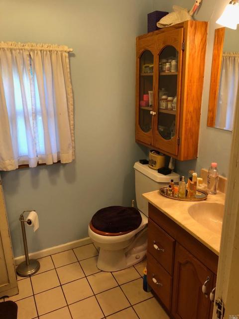 1690 E St, Napa, CA 94559 photo 25