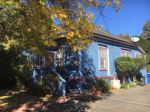 1690 E St, Napa, CA 94559 photo 2