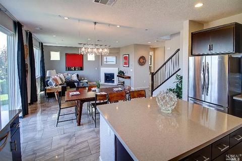 436 Epic St, Vacaville, CA 95688 photo 3