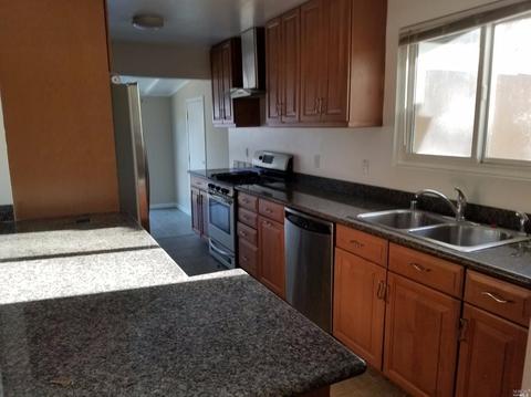 1426 Buchanan St, Novato, CA 94947 photo 5