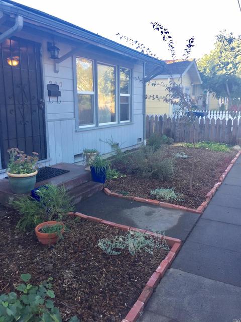 207 Triplett Dr, Cloverdale, CA 95425 photo 2