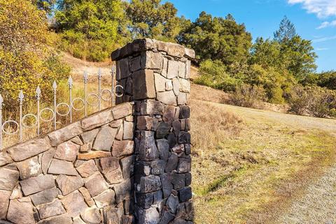2250 Brack Rd, Healdsburg, CA 95448 photo 2