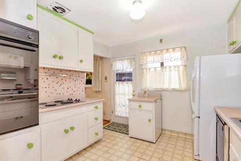 236 Grapewood St, Vallejo, CA 94591 photo 2