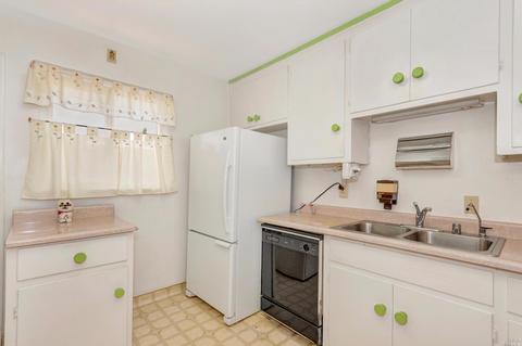 236 Grapewood St, Vallejo, CA 94591 photo 3